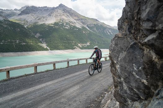 In bici a Cancano con Enjoy Stelvio Valtellina