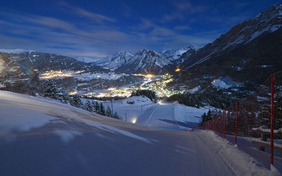 Da Valtellina a Valle Camonica tornano le sciate notturne