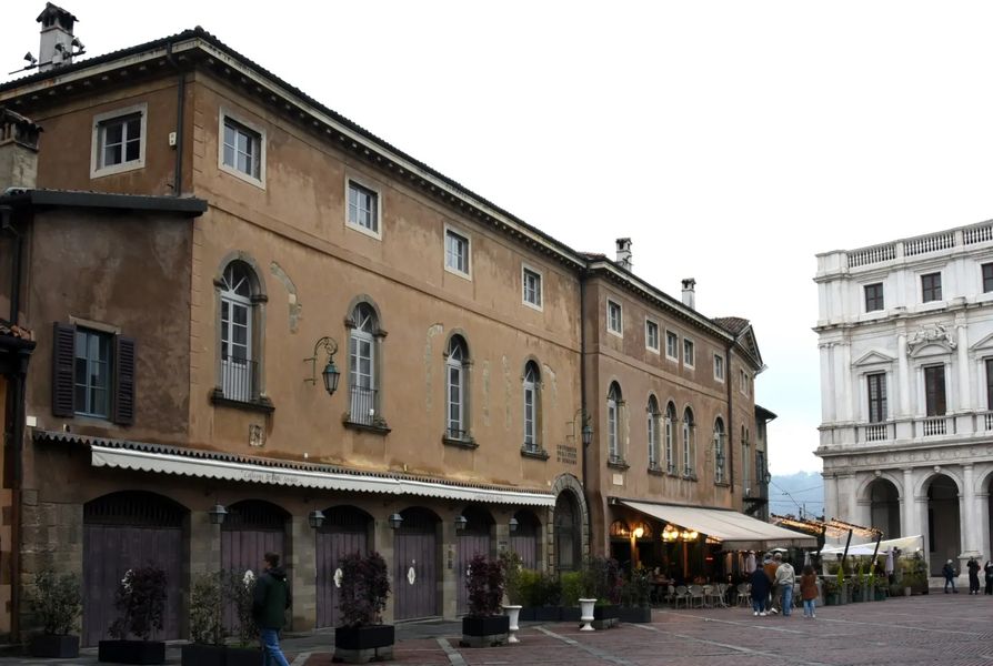 Bergamo, apre Casa Suardi