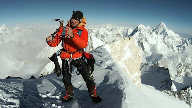 Urubko ce l'ha fatta: nuova via sul Gasherbrum II