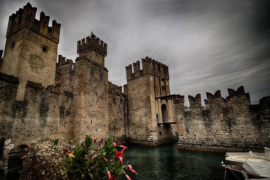 Il castello di Sirmione tra i più affascinanti d'Europa