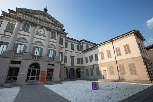 Bergamo, alla Carrara a Ferragosto