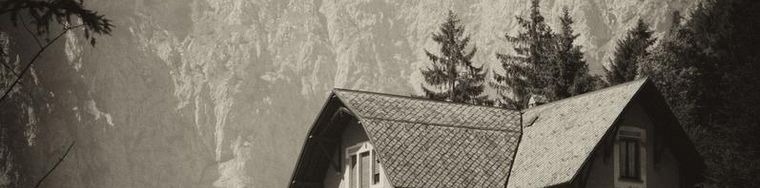 10856_old-house