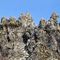 26 Guglie e pinnacoli del roccioso versante sud_est del Venturosa.JPG
