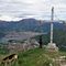 58 Panorama dalla croce del Corno Birone _1116 m_ verso Lecco, il suo lago, i suoi monti.JPG