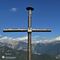 50 Alla croce di vetta del Monte Disner con vista panoramica .JPG