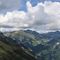 75 Vista panoramica dal Pizzo Badile verso le alte cime orobiche di Val Brembana.jpg