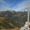 66 Spettacolare vista panoramica dalla vetta del Pizzo Badile _2044 m_ verso le alte cime orobiche brembane.jpg