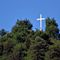 17 Vista verso la croce del Monte Corno _1030 m_ rivolta verso Santa Croce .JPG