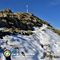 48  Cima Piazzotti  con un po_ di neve...vista panoramica.jpg
