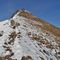 05 Salita dal colletto dell_anticima alla cima del Monte Gioco.JPG