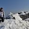 62 Sul cocuzzolo ammantato di neve con vista verso Torre di Valnegra e Pizzo Daina.JPG