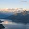Il Monte Legnone domina il Lago di Como