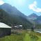 Alpe Ventina e vista del rifugio omonimo con il ghiacciaio alle spalle