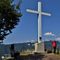 03 Alla croce di vetta del Monte Corno _1030 m_ di Santa Croce .JPG