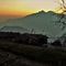 73 Salvarizza nei colori del tramonto con vista in Monte Zucco.JPG