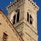 48 Santa Maria Maggiore, zoom sulla sommita del campanile.JPG