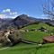 13 Vista panoramica su Alino con vista sui monti , fda sx, Menna, Arera, Grem, Alben, Gioco.jpg