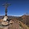 45 Vista panoramica dalla croce del Pizzo Rabbioso alla cima del Rabbioso, Gioco, Arera, Menna, Alben.jpg