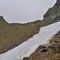 55 Strisciata di neve molliccia da attraversare per la Bocchetta Triomen _2204 m_.JPG