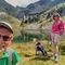 37 Selfie al  Lago grande _2030 m_ con di fronte  la Valle dei lupi.jpg