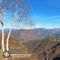 11 Vista panoramica verso Val Brembana, Val Serina e Alben salendo in Corna Bianca .jpg
