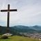 La Croce della Guazza domina la Val Gandino...